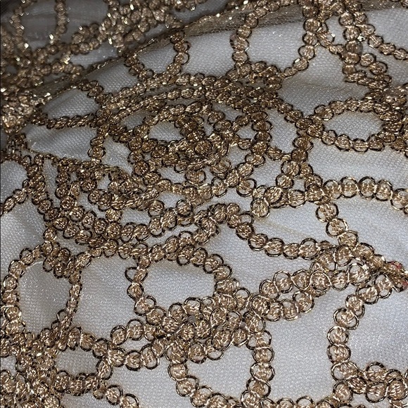 Dress - Picture 3 of 4